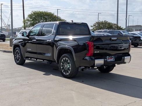 Used 2024 Toyota Tundra Limited w/ Power Package image 9