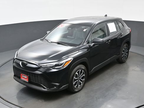 Used 2024 Toyota Corolla Cross S image 36