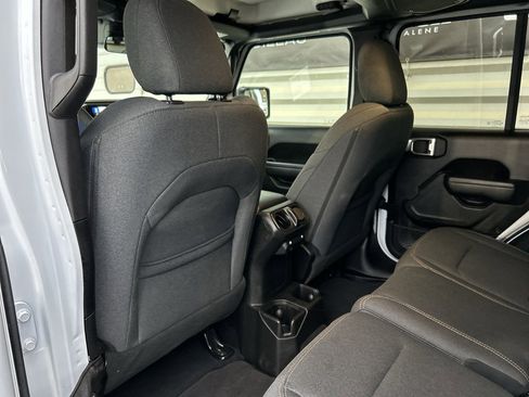 Used 2024 Jeep Wrangler Sport S image 13