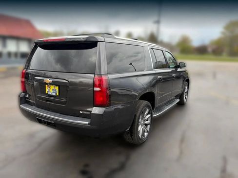 Used 2017 Chevrolet Suburban Premier AWD/4WD image 7