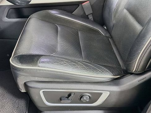 Used 2019 RAM 1500 Laramie RWD image 24