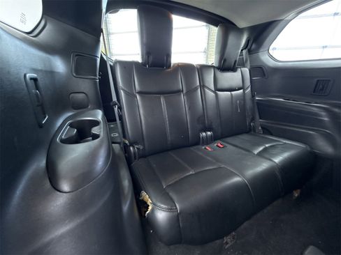 Used 2016 Nissan Pathfinder Platinum w/ Family Entertainment Package image 42