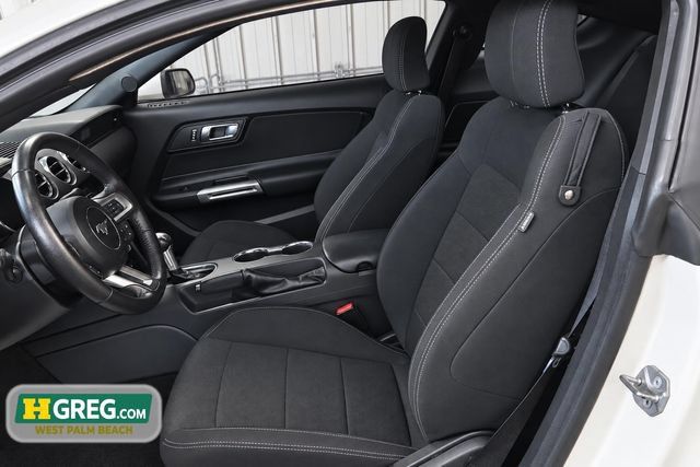 Used 2017 Ford Mustang Coupe RWD image 8