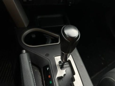 Used 2018 Toyota RAV4 XLE image 32