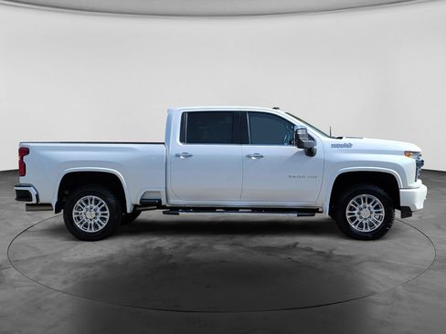 Used 2020 Chevrolet Silverado 3500 High Country w/ Z71 Off-Road Package AWD/4WD image 8