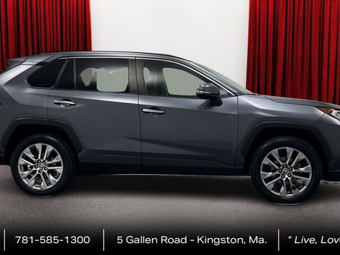 Certified 2020 Toyota RAV4 Limited AWD/4WD image 4