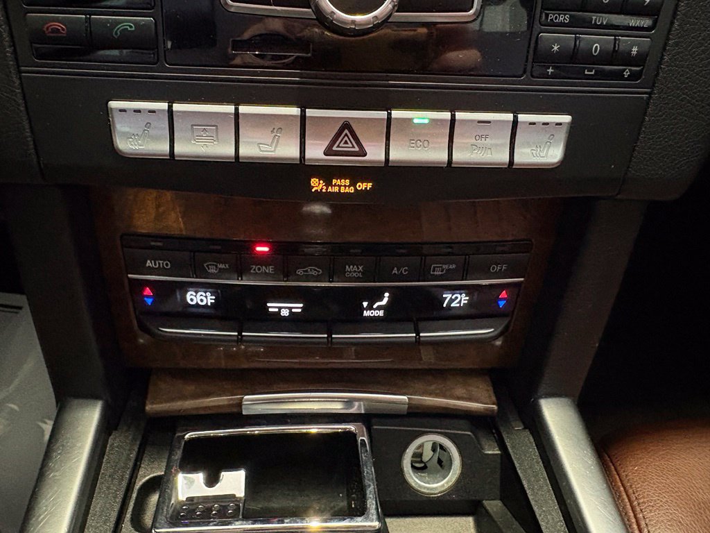 Used 2014 Mercedes-Benz E 350 4MATIC Sedan image 37