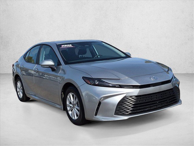 Used 2026 Toyota Camry LE w/ Convenience Package FWD image 3