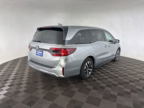 Certified 2026 Honda Odyssey EX-L image 7