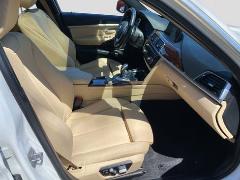 Used 2017 BMW 328d xDrive Wagon AWD/4WD image 26