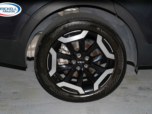 Used 2024 Kia Telluride S w/ S Sunroof Package FWD image 44