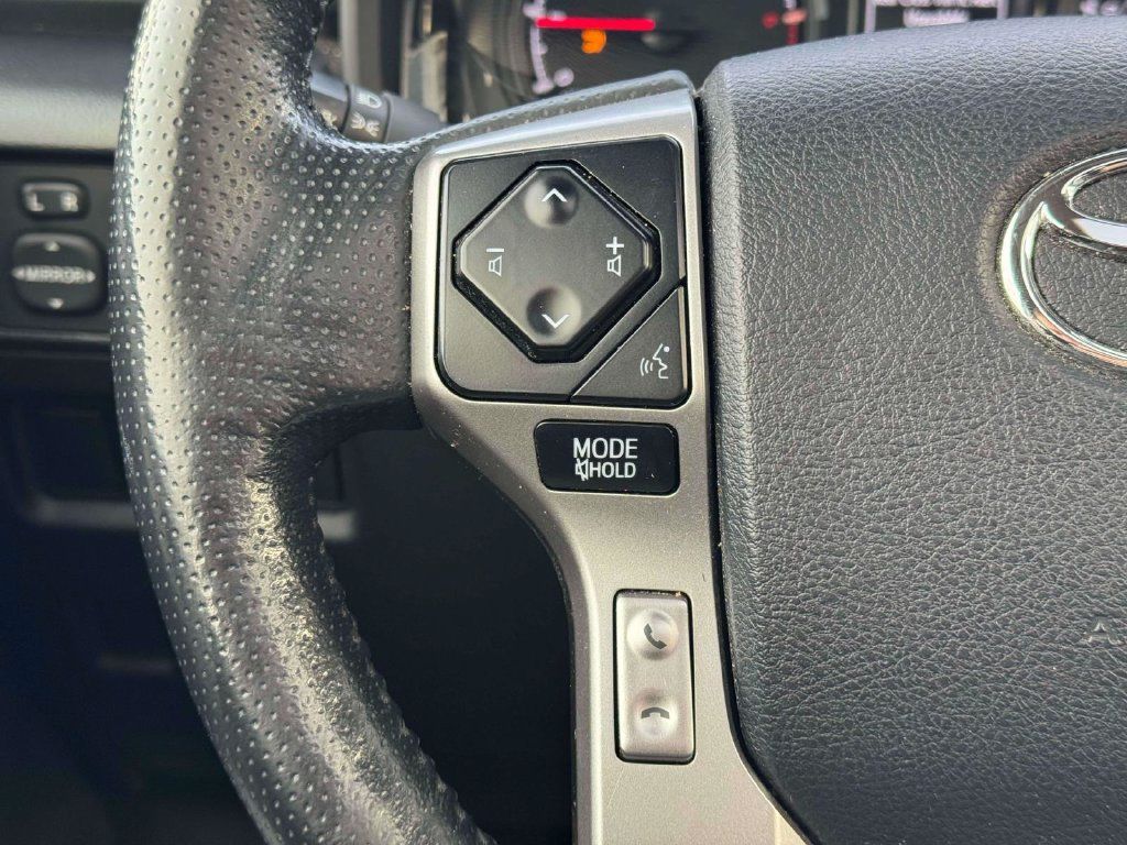 Used 2023 Toyota 4Runner SR5 Premium w/ Moonroof Package AWD/4WD image 24