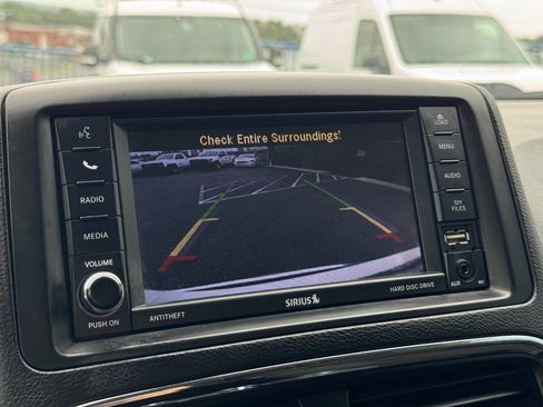 Used 2019 Dodge Grand Caravan SE w/ UConnect Hands-Free Group image 19