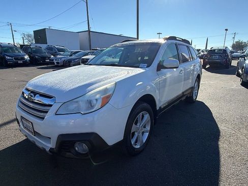 Used 2014 Subaru Outback 2.5i Premium image 1