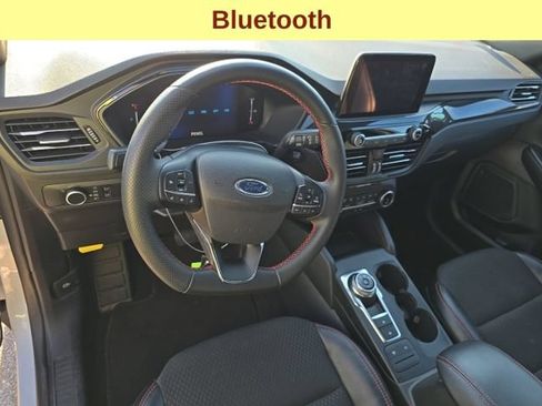 Used 2025 Ford Escape ST-Line AWD/4WD image 13