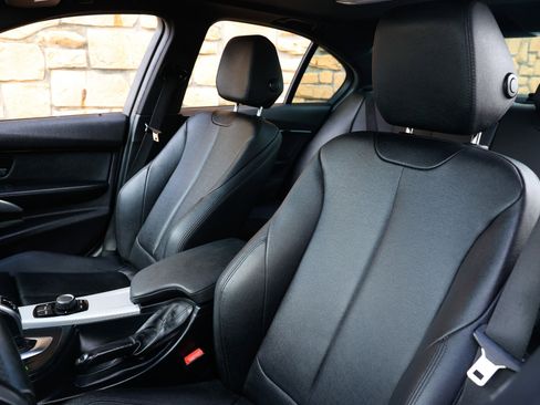 Used 2017 BMW 340i Sedan image 9