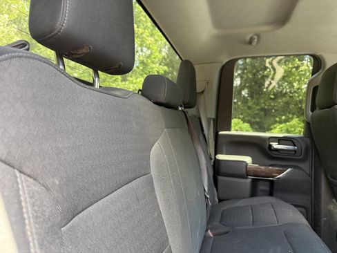 Used 2022 GMC Sierra 2500 SLE w/ SLE Value Package; AWD/4WD image 2