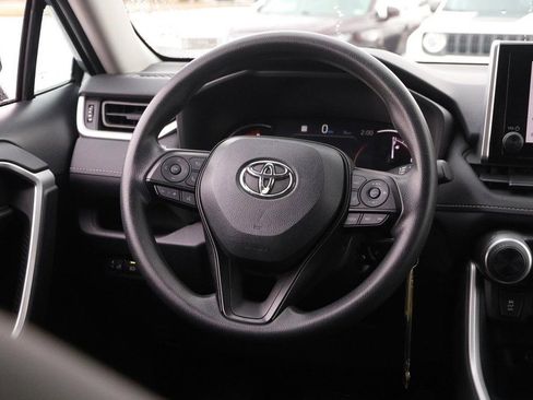 Certified 2025 Toyota RAV4 LE image 21