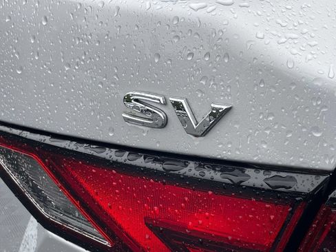 Used 2023 Nissan Sentra SV FWD image 9