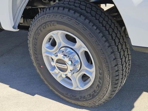 New 2026 Ford F250 XLT w/ XLT Premium Package image 9