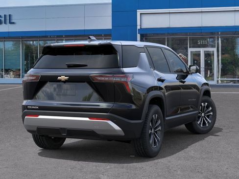 New 2027 Chevrolet Equinox LT FWD image 4