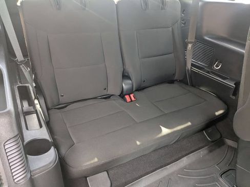 Used 2023 Ford Explorer XLT w/ Class IV Trailer Tow Package AWD/4WD image 21