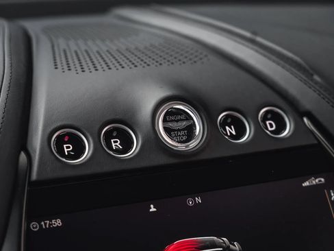 Used 2021 Aston Martin DBX AWD/4WD image 57