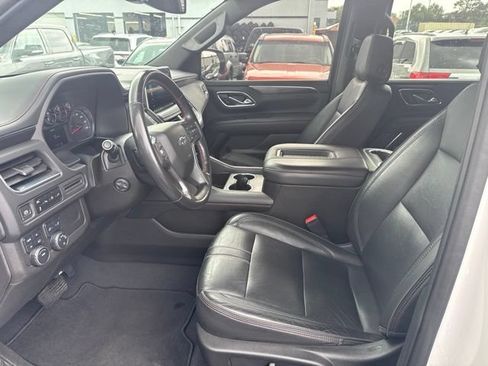 Used 2021 Chevrolet Tahoe RST w/ Luxury Package AWD/4WD image 19