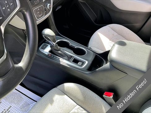 Used 2022 Chevrolet Equinox LS AWD/4WD image 12