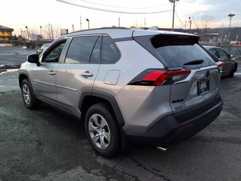 Certified 2021 Toyota RAV4 LE image 4