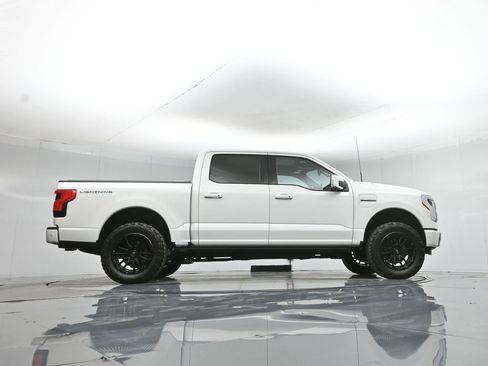 Used 2023 Ford F150 Lightning Platinum image 7