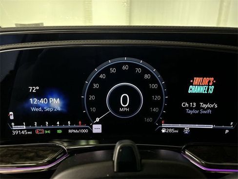 Certified 2024 Cadillac Escalade Premium Luxury image 12