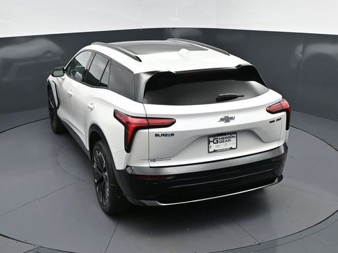 New 2025 Chevrolet Blazer EV RS w/ Super Cruise Package AWD/4WD image 33