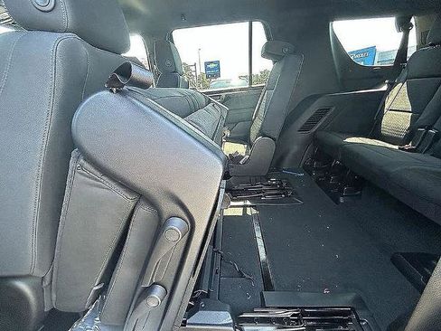 New 2025 Chevrolet Tahoe LS image 35