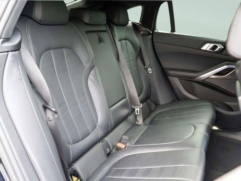 Used 2021 BMW X6 xDrive40i w/ M Sport Package image 34