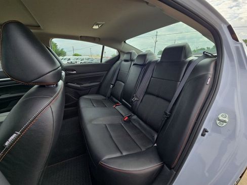 Used 2025 Nissan Altima 2.5 SR w/ SR Premium Package image 17