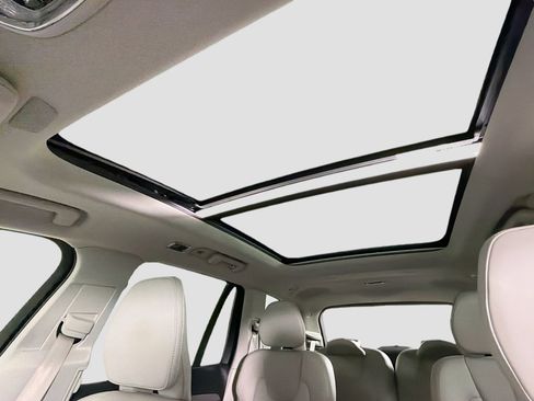 Certified 2022 Volvo XC90 T6 Inscription w/ Advanced Package image 23