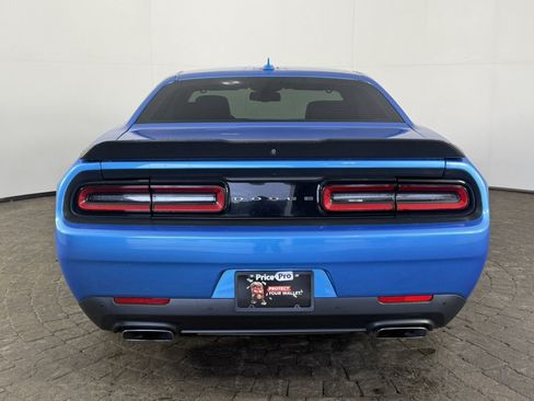 Used 2016 Dodge Challenger R/T Scat Pack w/ Leather Interior Group RWD image 6
