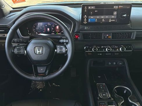 Certified 2026 Honda Passport TrailSport Elite image 18