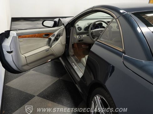 Used 2007 Mercedes-Benz SL 550 image 32