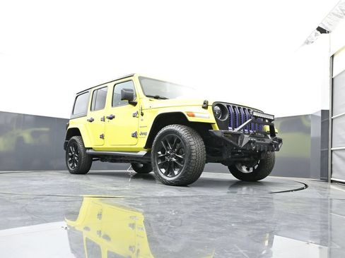 Used 2023 Jeep Wrangler Unlimited Sahara w/ Cold Weather Group AWD/4WD image 51