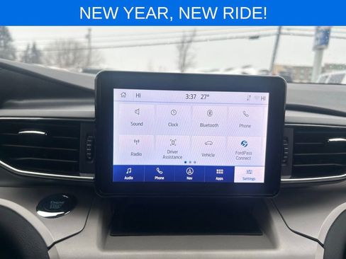 Used 2023 Ford Explorer XLT w/ Equipment Group 202A image 30