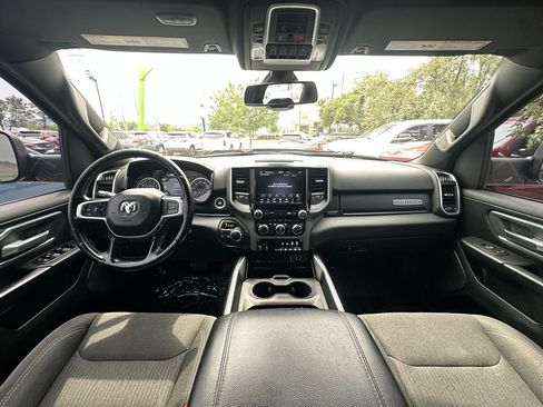 Used 2019 RAM 1500 Big Horn AWD/4WD image 4