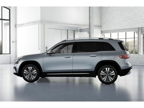 Used 2026 Mercedes-Benz GLB 250 image 33