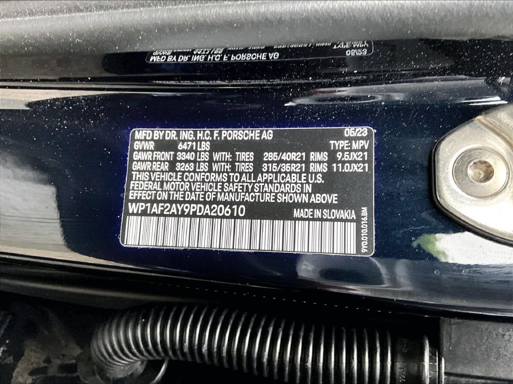 Used 2023 Porsche Cayenne Turbo AWD/4WD image 35