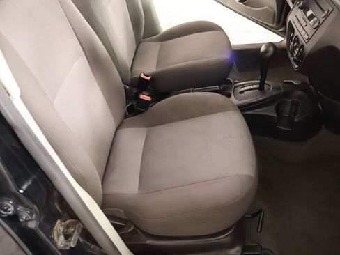 Used 2007 Ford Focus S FWD image 11