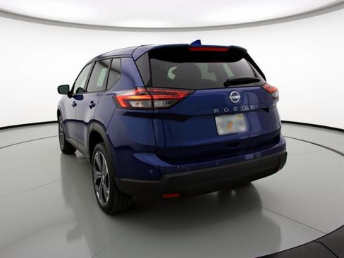 Used 2025 Nissan Rogue SV FWD image 6