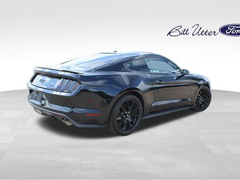 Used 2017 Ford Mustang GT Premium w/ Black Accent Package RWD image 5