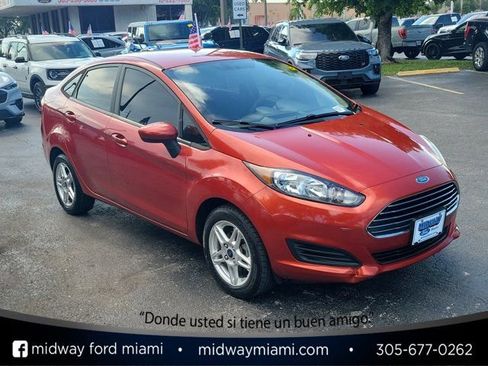 Used 2019 Ford Fiesta SE FWD image 1