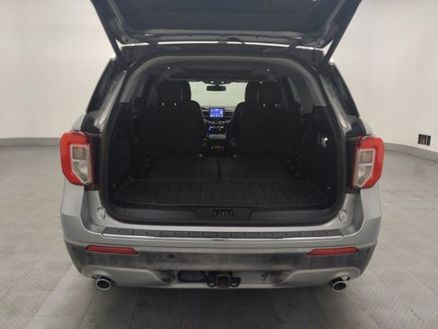 Used 2021 Ford Explorer Limited w/ Equipment Group 301A image 29